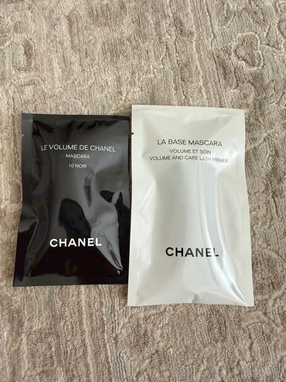 Chanel Mascara Duo Le Volume 10 Noir + La Base Lash Primer